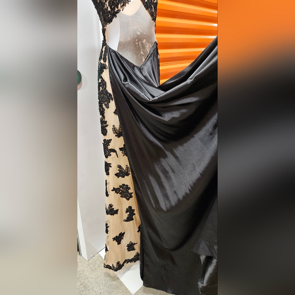 Sherri Hill #52538 Lace Prom Gown, Size 0 BLACK And Size 6 BLUE - Picture 6 of 12